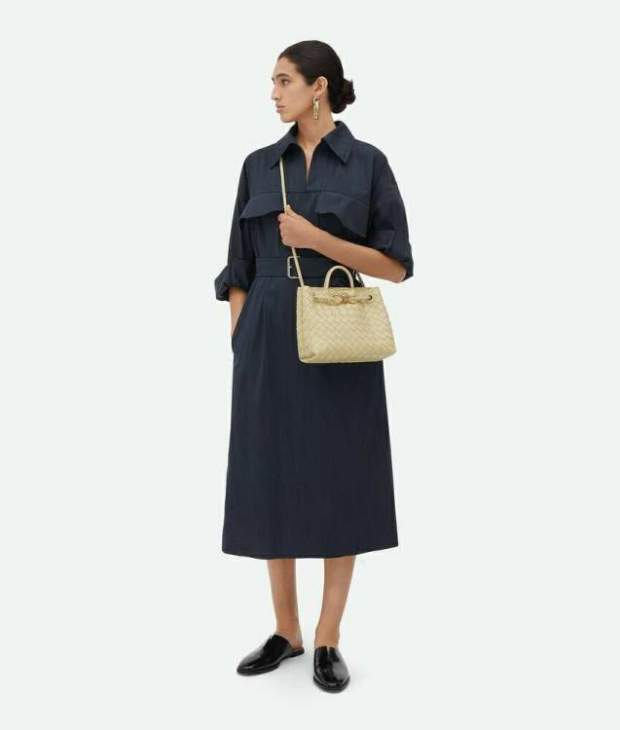 Picture of Bottega Veneta Handbags _SKUfw184064905fw